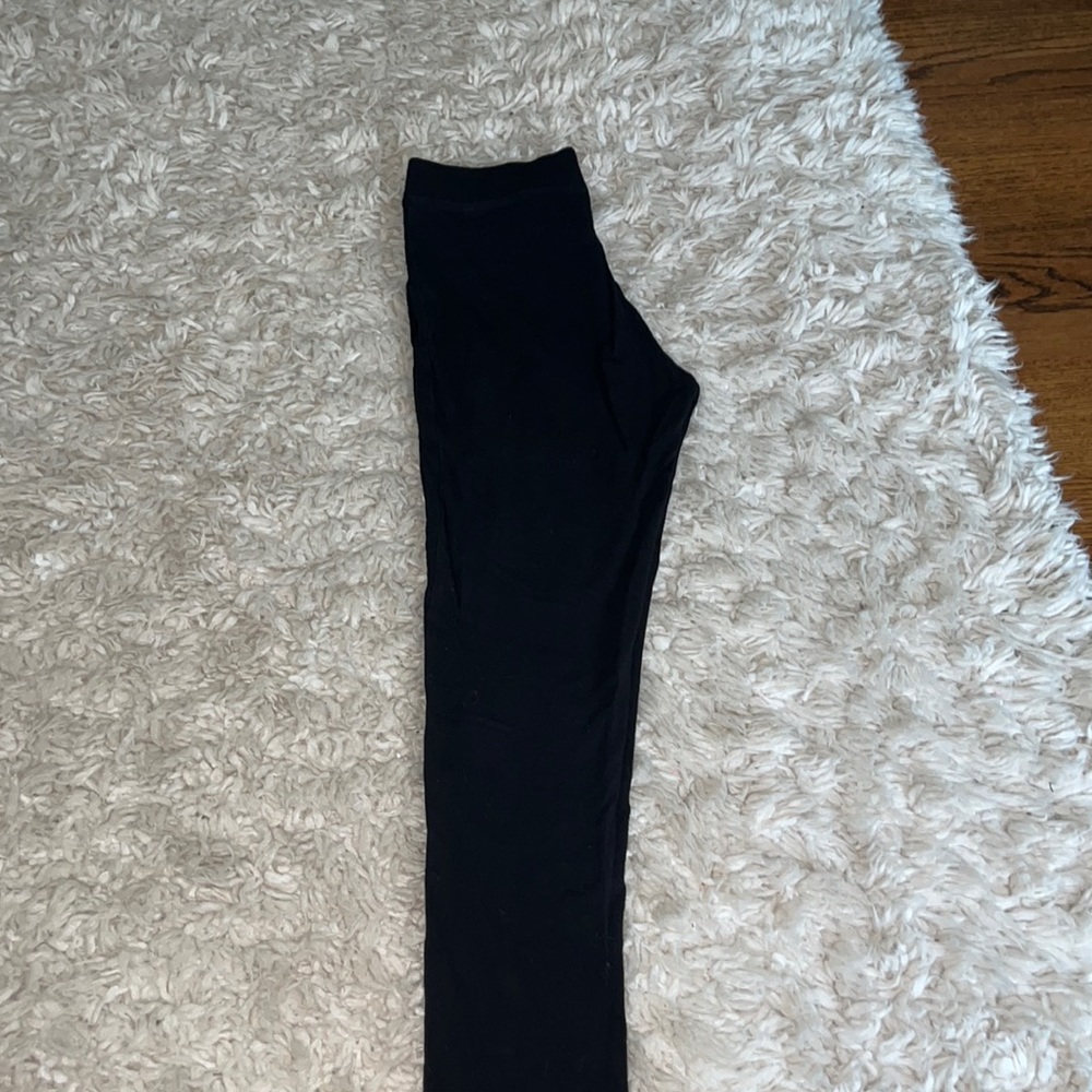 Plain Black Gap Leggings